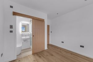 Photo 27- click for photo gallery